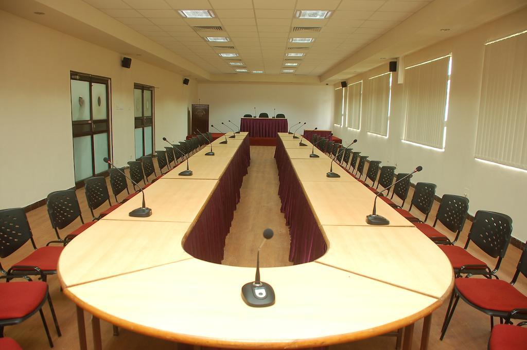 The International Centre Goa Hotell Panaji Exteriör bild
