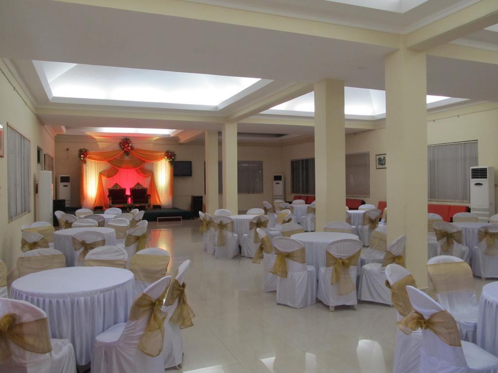 The International Centre Goa Hotell Panaji Exteriör bild