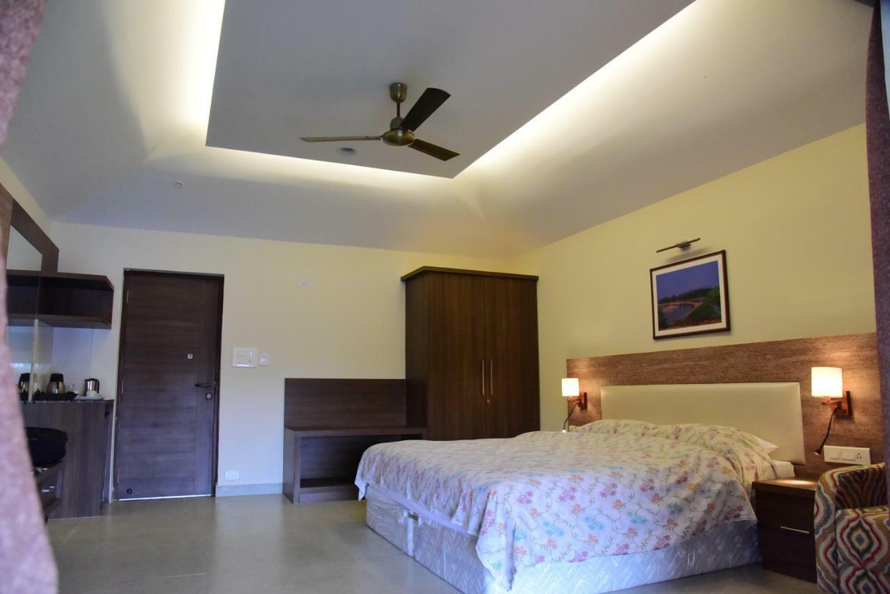 The International Centre Goa Hotell Panaji Exteriör bild